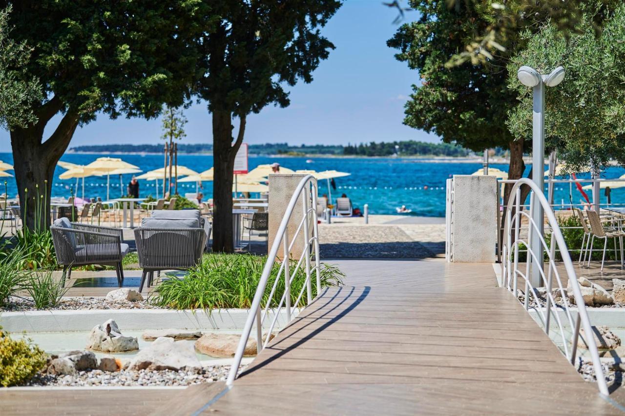 Hotel Umag Plava Laguna Buitenkant foto