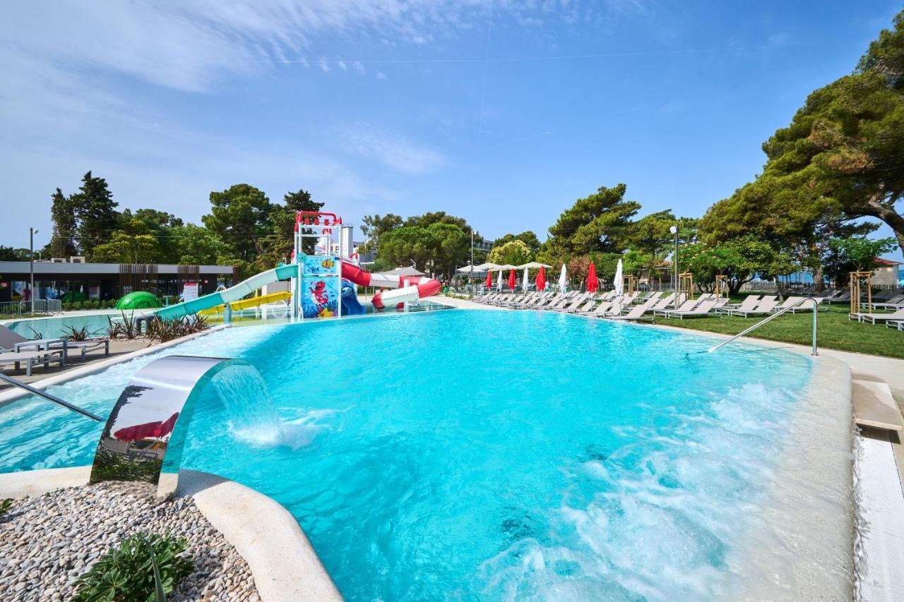 Hotel Umag Plava Laguna Buitenkant foto