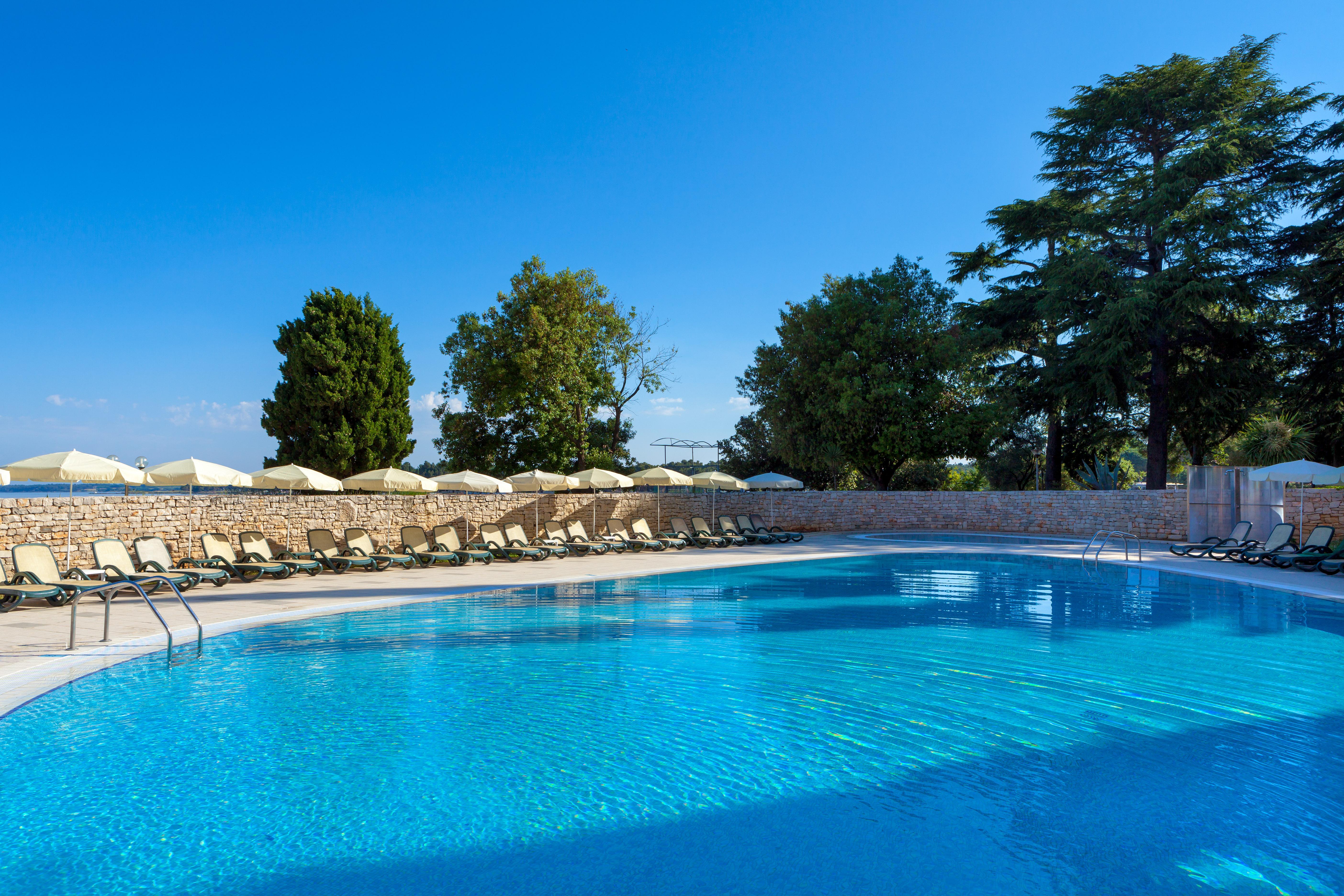 Hotel Umag Plava Laguna Buitenkant foto
