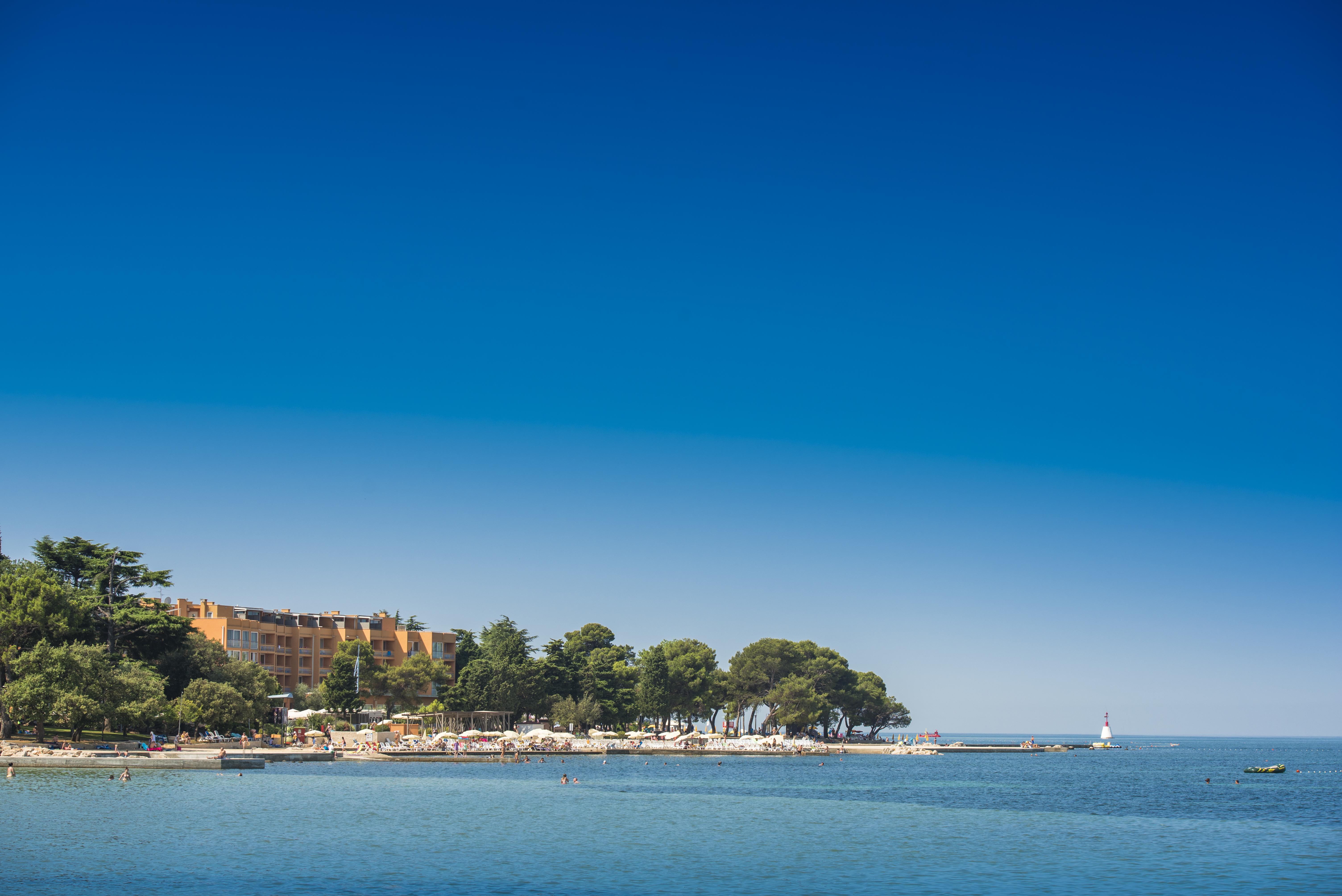 Hotel Umag Plava Laguna Buitenkant foto