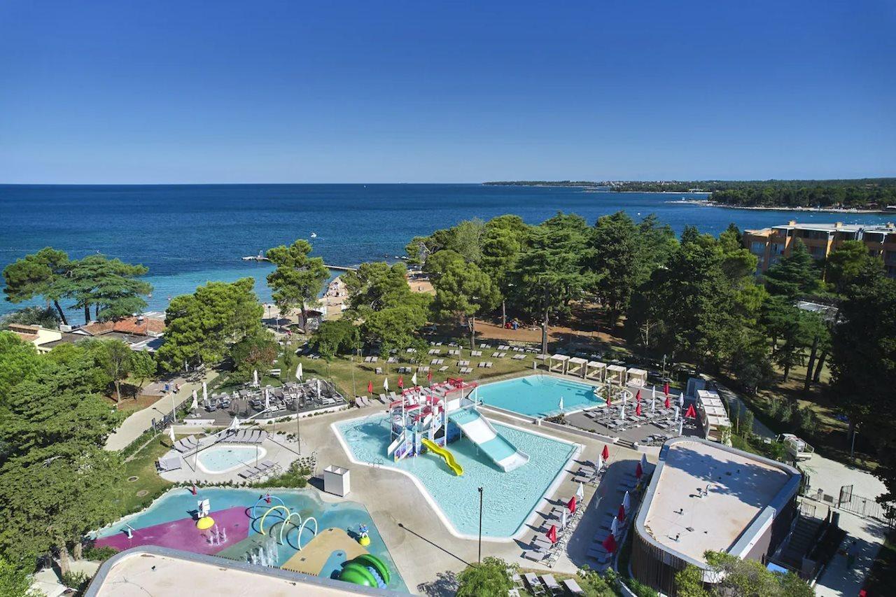 Hotel Umag Plava Laguna Buitenkant foto